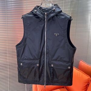 Men's Black Hooded Vest